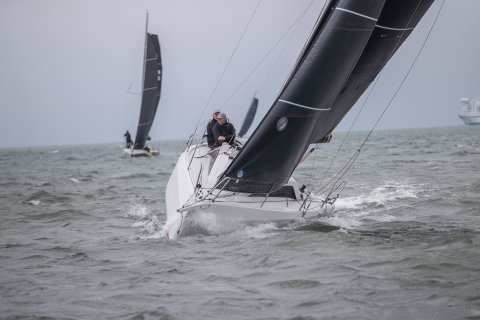 upwind downwind win