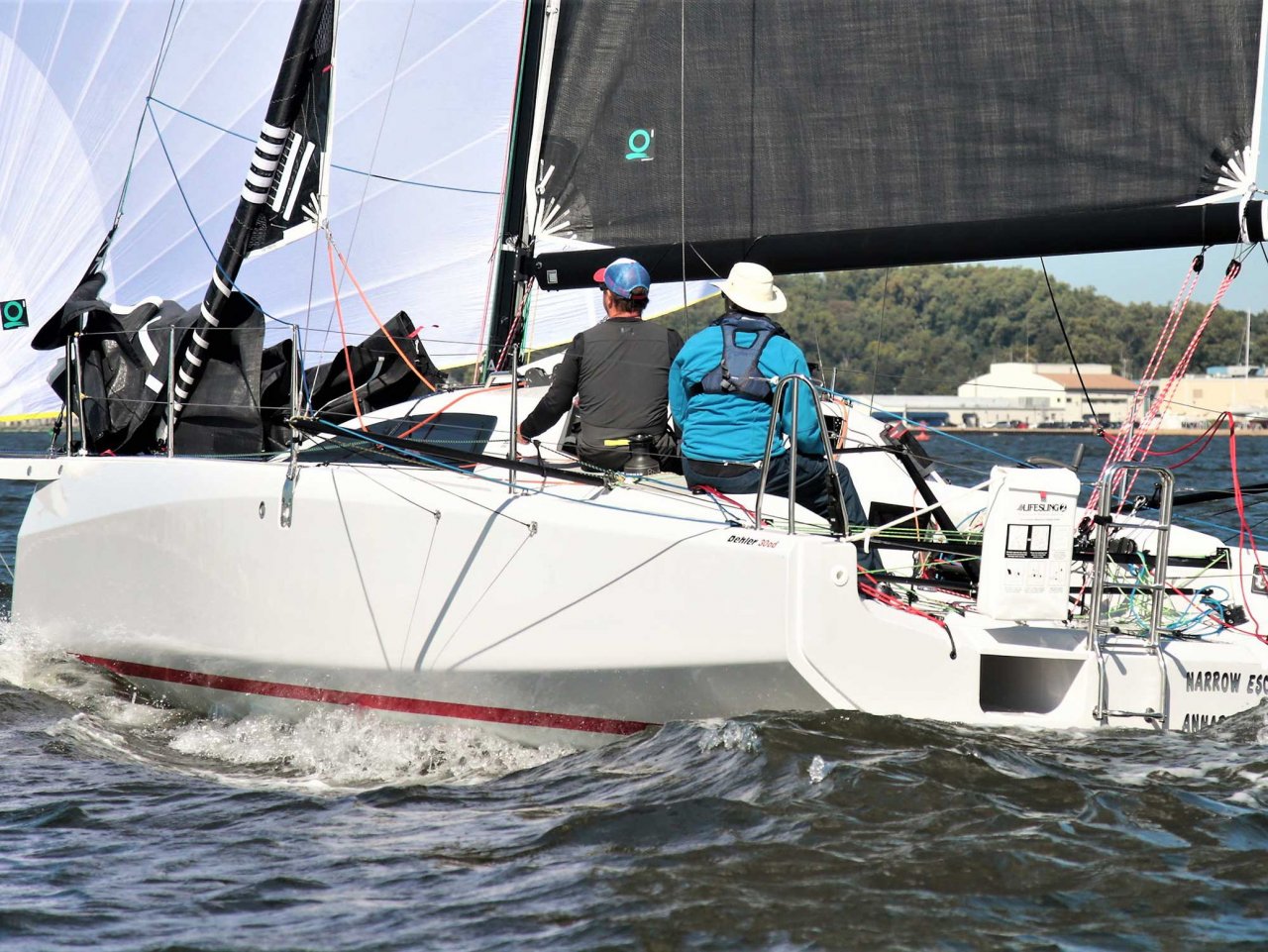 MIXED OFFSHORE SAILOR DEHLER 30 ONE DESIGN