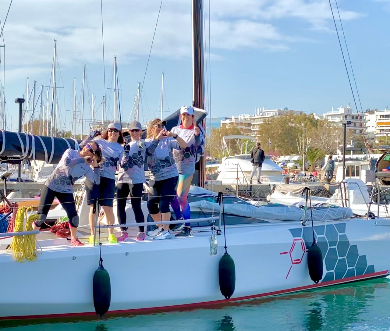 girls sail mixed offshore